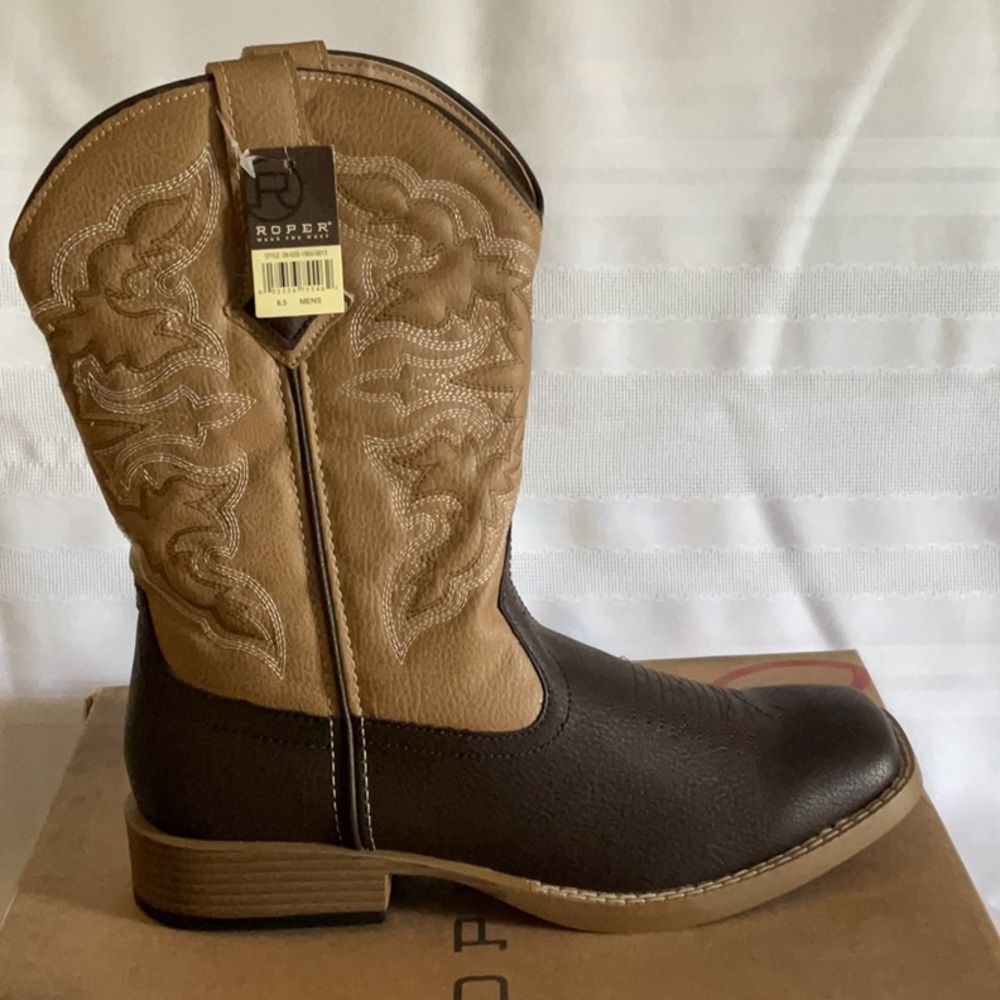 Roper faux leather Brown and Tan Cowboy Boots - Picture 2 of 6
